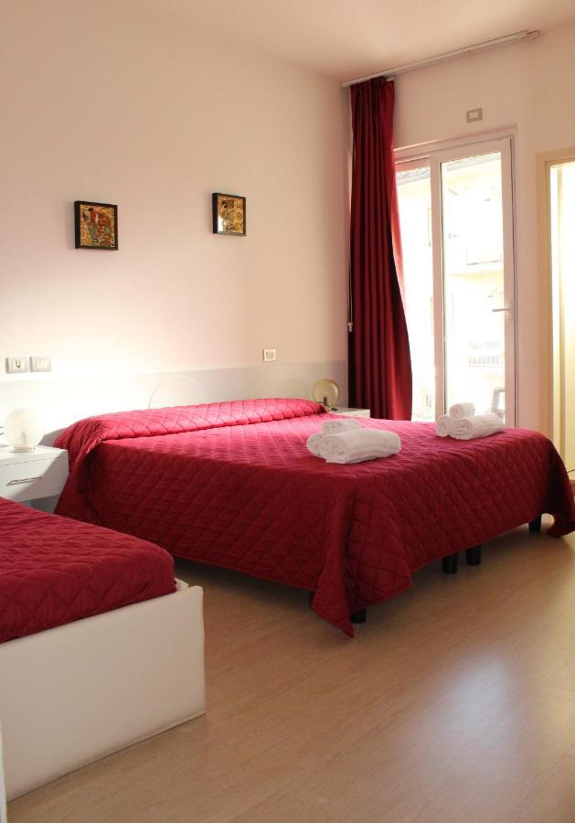 Hotel Morolli Rimini Ngoại thất bức ảnh