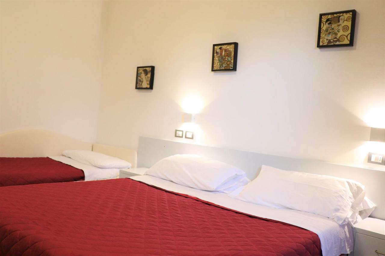 Hotel Morolli Rimini Ngoại thất bức ảnh