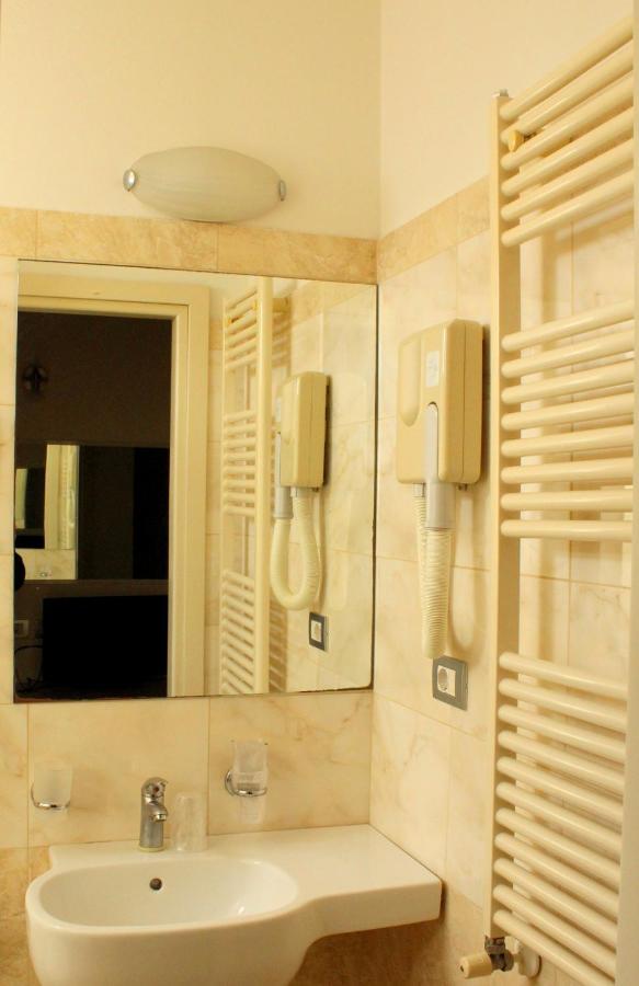 Hotel Morolli Rimini Ngoại thất bức ảnh