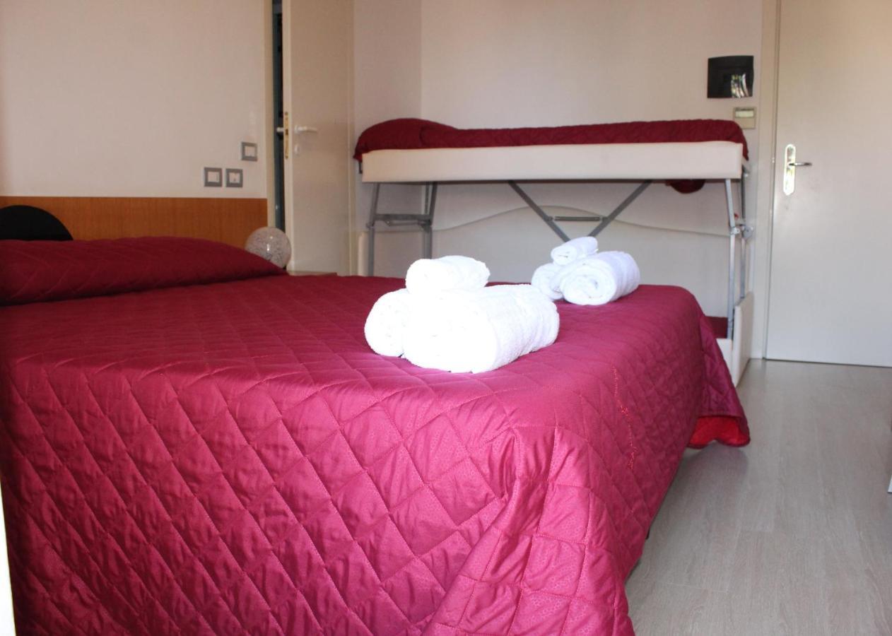 Hotel Morolli Rimini Ngoại thất bức ảnh